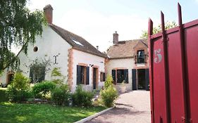 L'Orme Blanchet Spa & Piscine, Petit-Dejeuner Inclus